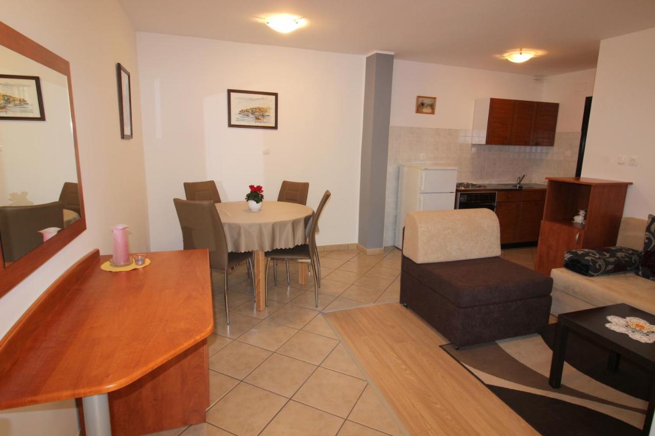 דירות Novigrad Istria Gogo 2+2 מראה חיצוני תמונה